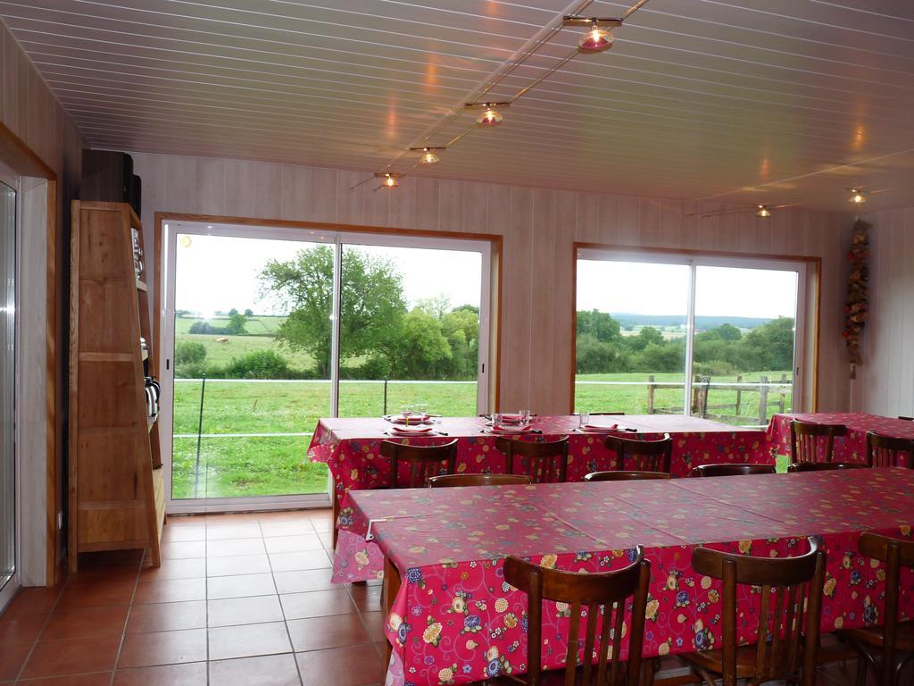Le Trot'In Chair Bed and Breakfast Martigny-le-Comte Exteriör bild
