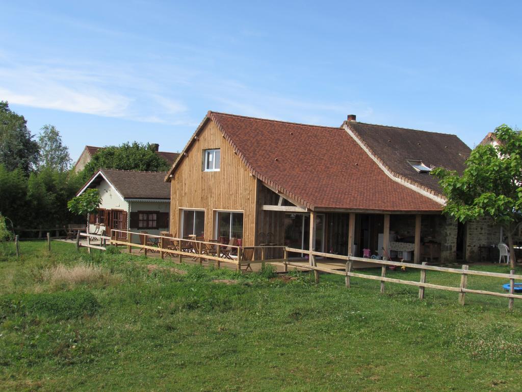 Le Trot'In Chair Bed and Breakfast Martigny-le-Comte Exteriör bild
