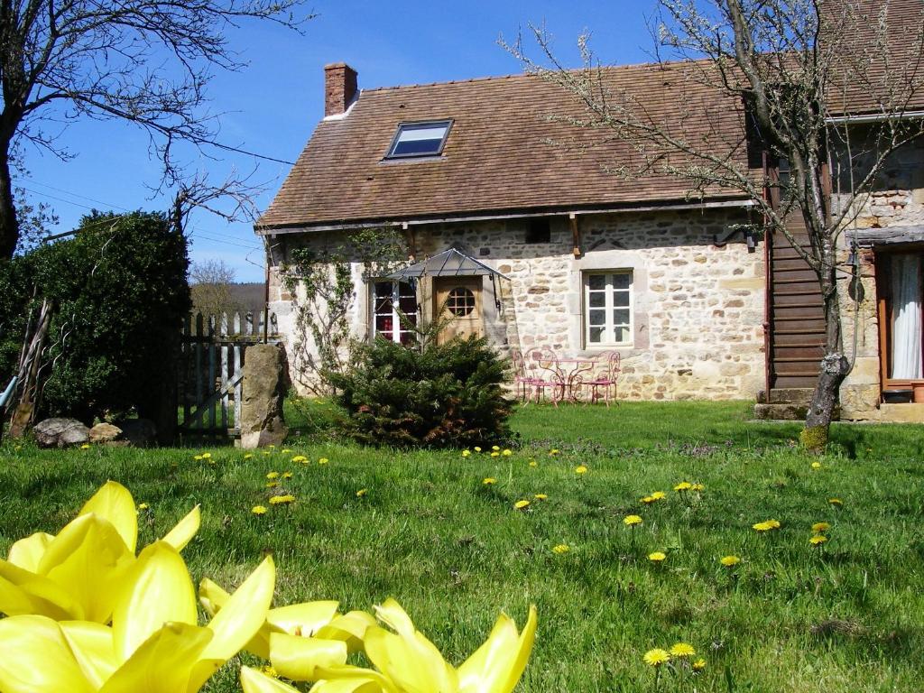 Le Trot'In Chair Bed and Breakfast Martigny-le-Comte Exteriör bild