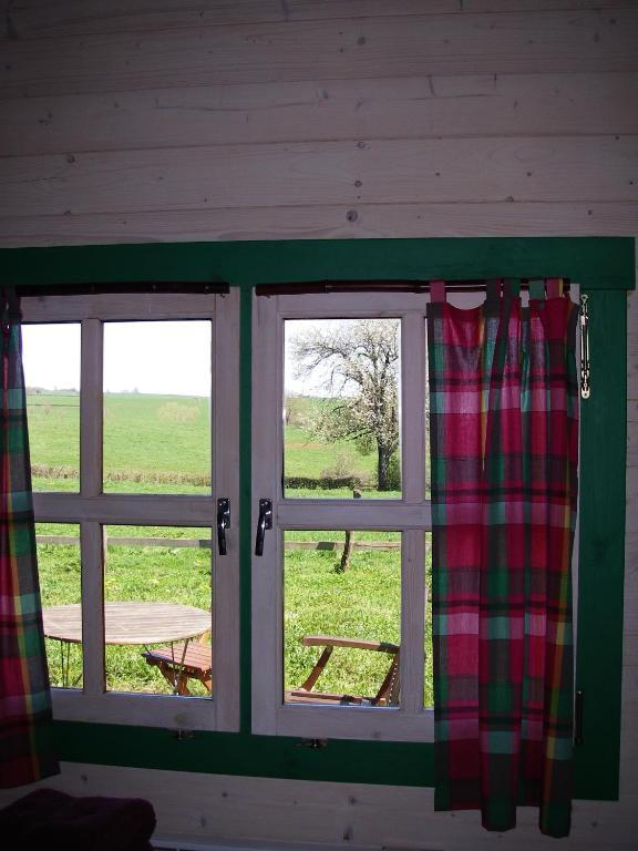 Le Trot'In Chair Bed and Breakfast Martigny-le-Comte Rum bild