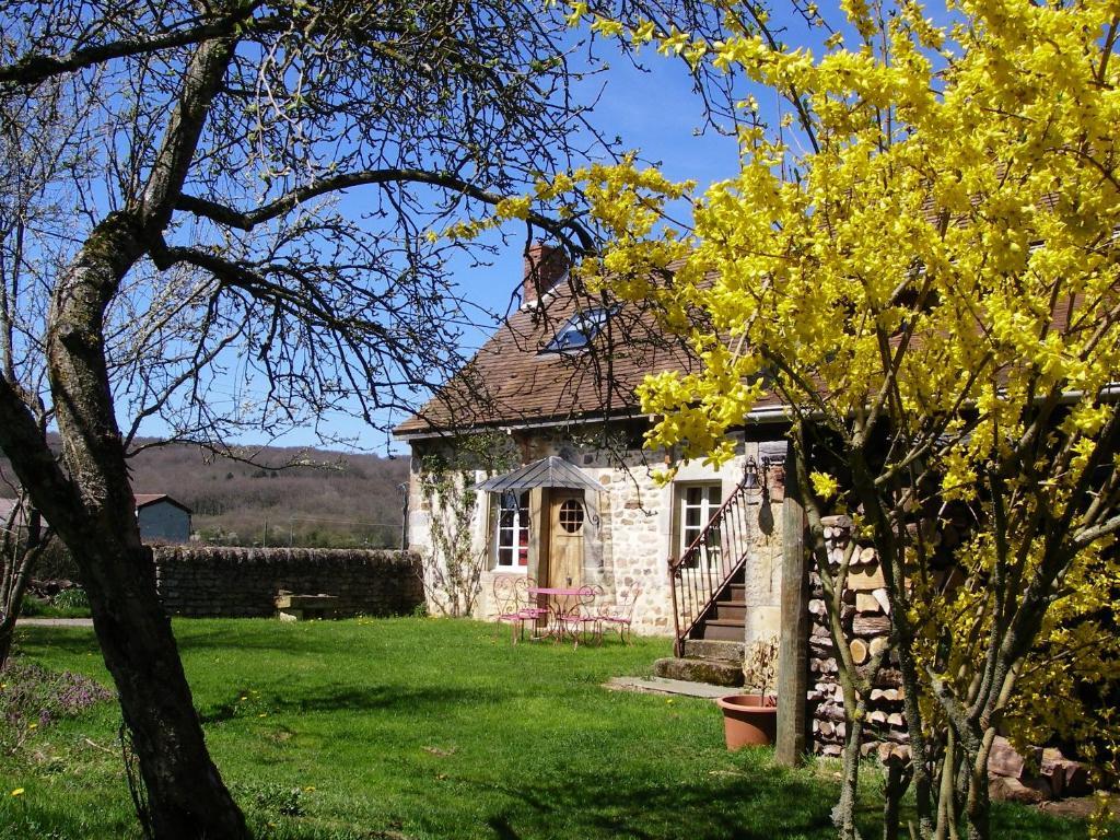 Le Trot'In Chair Bed and Breakfast Martigny-le-Comte Exteriör bild