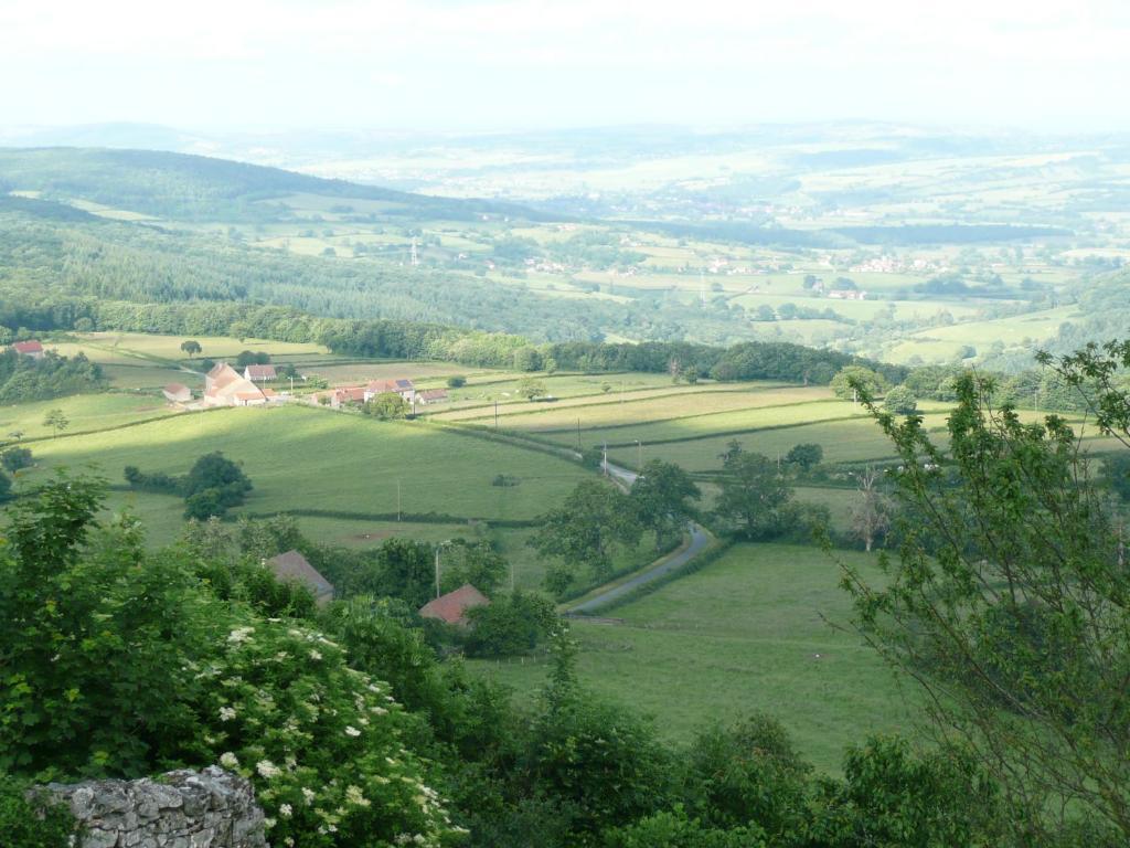 Le Trot'In Chair Bed and Breakfast Martigny-le-Comte Exteriör bild